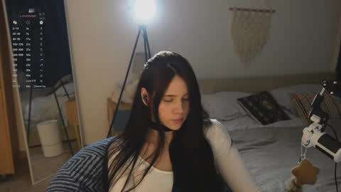 Snapshot of nimfaheart chatting on 3, 3, 2026 Jennet online show from 3, 3, 2026