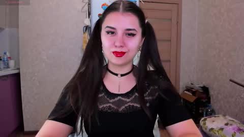 Snapshot of nina__si chatting on 19, 9, 2025 Nina online show from 19, 9, 2025
