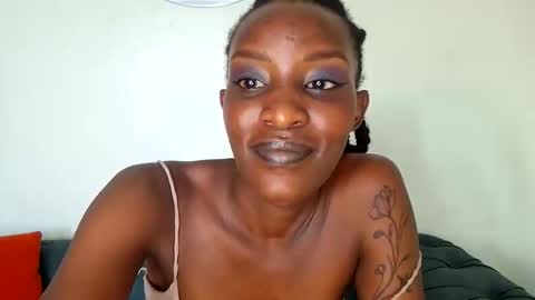 nina_bambi online show from 20, 12, 2025