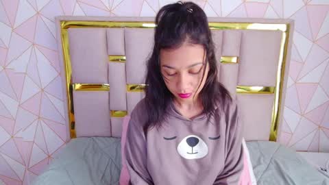 Nina Carther online show from 22, 4, 2026