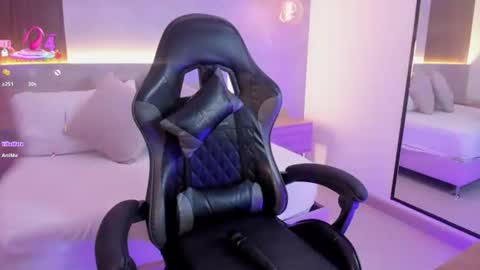 Snapshot of nina_desire_ chatting on 14, 6, 2026 N I N A online show from 14, 6, 2026