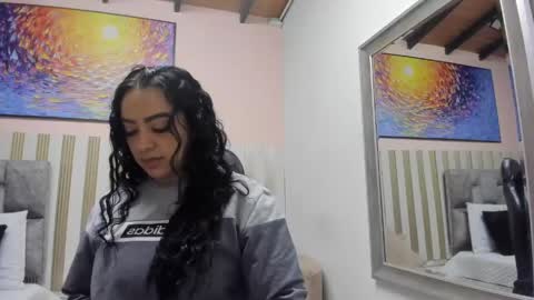 nina_glow_ online show from 22, 4, 2026