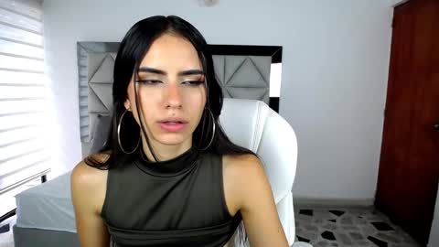  Nina  online show from 28, 1, 2025