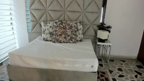  Nina  online show from 13, 9, 2025