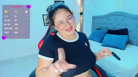 N I N A  online show from 10, 3, 2026