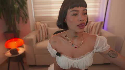 Snapshot of ninaa_sky chatting on 19, 4, 2026 online show from 19, 4, 2026