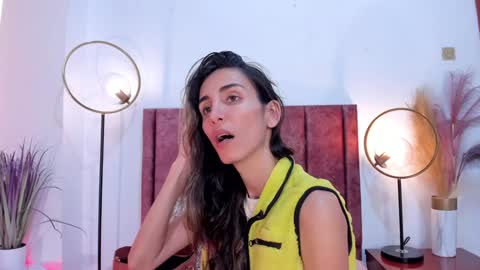 Snapshot of ninacavallli chatting on 11, 1, 2025 Nina online show from 11, 1, 2025