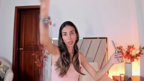 Snapshot of ninacavallli chatting on 20, 1, 2025 Nina online show from 20, 1, 2025