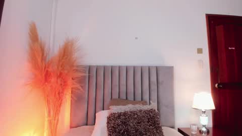 Snapshot of ninacavallli chatting on 18, 2, 2025 Nina online show from 18, 2, 2025