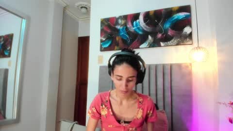 Snapshot of ninacavallli chatting on 5, 10, 2025 Nina online show from 5, 10, 2025