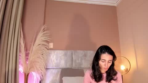 Snapshot of ninacavallli chatting on 4, 11, 2025 Nina online show from 4, 11, 2025