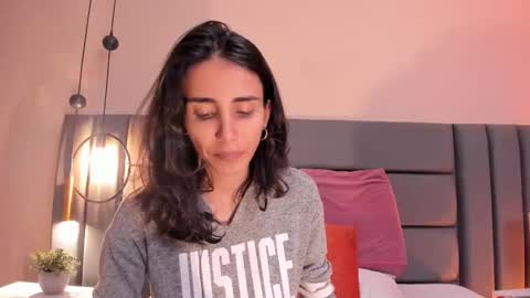 Snapshot of ninacavallli chatting on 5, 11, 2025 Nina online show from 5, 11, 2025