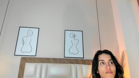 Snapshot of ninacavallli chatting on 23, 11, 2025 Nina online show from 23, 11, 2025