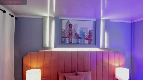 Nina  online show from 5, 4, 2026