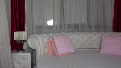 NinaCrystal online show from 26, 2, 2025