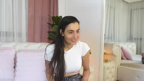 NinaCrystal online show from 27, 7, 2026