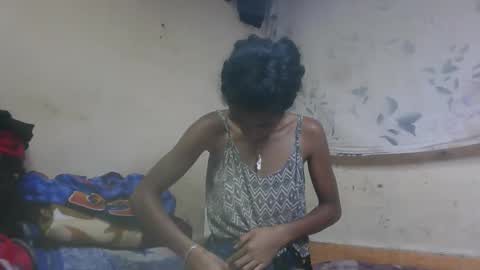 ninaeaa online show from 4, 12, 2025