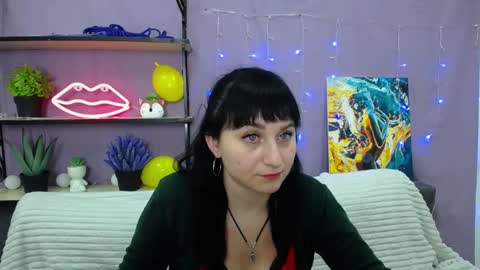 ninaflawlees online show from 21, 1, 2025