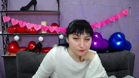 ninaflawlees online show from 5, 2, 2025