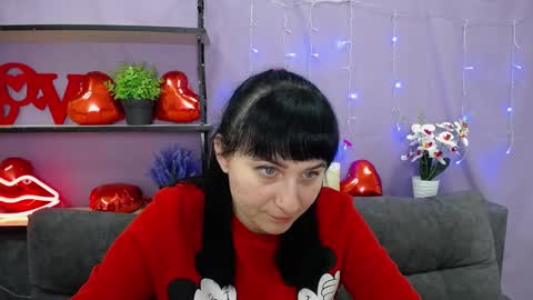 ninaflawlees online show from 6, 3, 2025