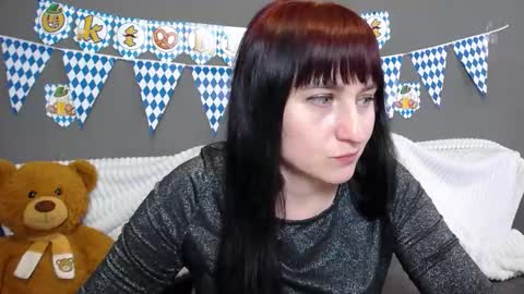 ninaflawlees online show from 28, 9, 2025