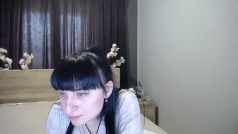ninaflawlees online show from 24, 4, 2026