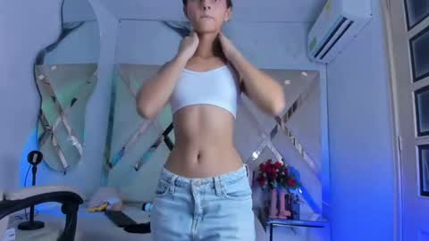 ninahtx online show from 14, 9, 2025