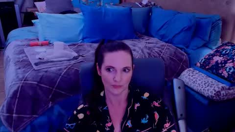 Nina Jaymes online show from 1, 5, 2026