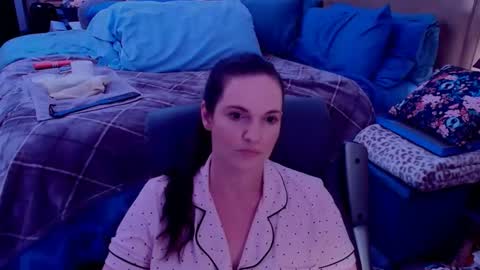 Nina Jaymes online show from 17, 5, 2026