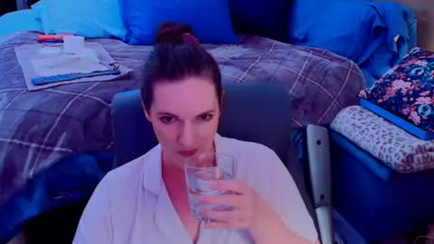 Nina Jaymes online show from 8, 7, 2026