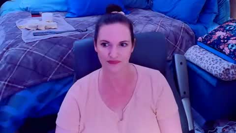 Nina Jaymes online show from 23, 7, 2026
