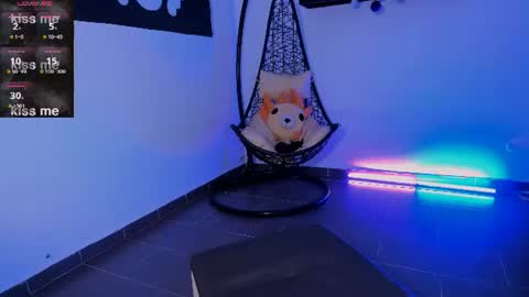 ninamonroee online show from 11, 6, 2026