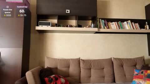 NinaNovalicious online show from 23, 10, 2025