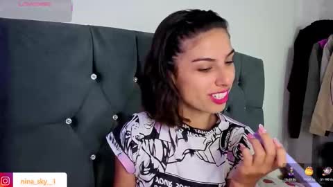 Snapshot of ninasky19 chatting on 14, 11, 2025 ninasky19 online show from 14, 11, 2025