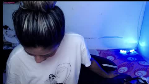 ninatinydoll1 online show from 27, 4, 2026