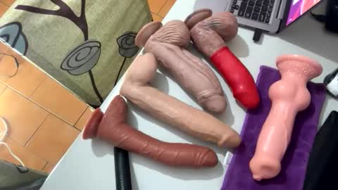 Snapshot of ninfo_puta chatting on 20, 11, 2025 Ninfo Puta online show from 20, 11, 2025