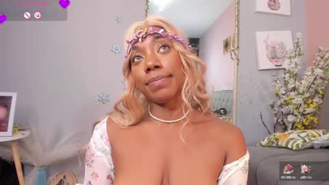 Snapshot of nini_martinii chatting on 19, 1, 2025 NINI online show from 19, 1, 2025