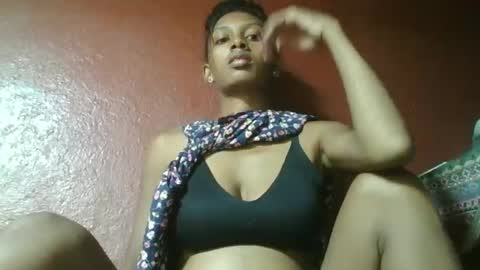 ninie246746 online show from 10, 2, 2025