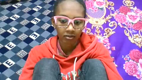 ninie246746 online show from 6, 7, 2026