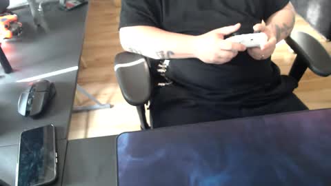 Snapshot of ninocut6 chatting on 9, 3, 2026 ninocut6 online show from 9, 3, 2026