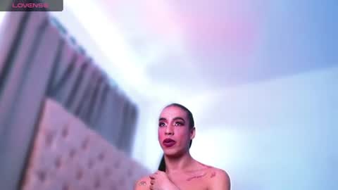 Ninon Beart online show from 8, 7, 2026