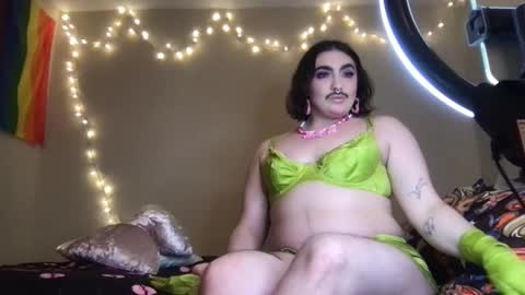 Snapshot of nipplelessalien chatting on 5, 12, 2025 nipplelessalien online show from 5, 12, 2025