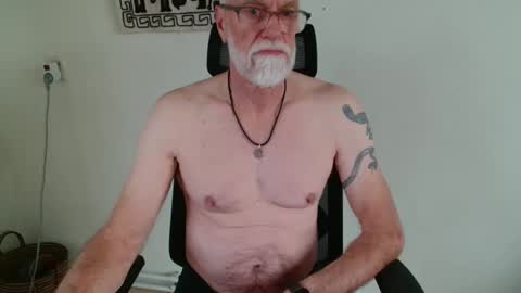 nipplesilverdad55 online show from 10, 11, 2025