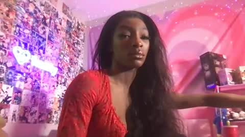 NIVIA WOLFE online show from 15, 12, 2024