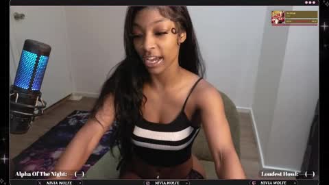 NIVIA WOLFE online show from 30, 5, 2026