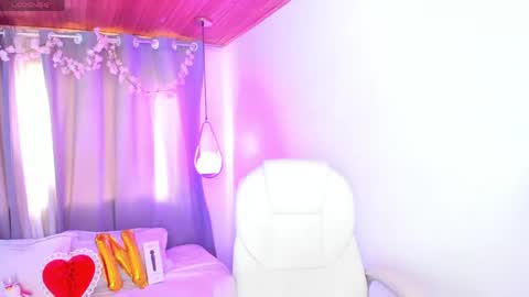 Nixie online show from 4, 6, 2026