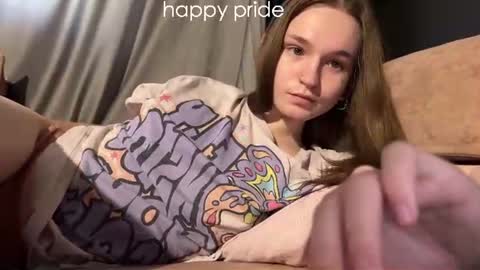 Tears Lora online show from 25, 6, 2026