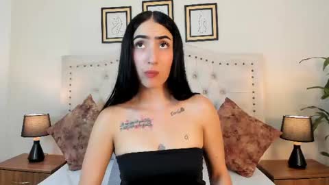 Snapshot of noa_morena chatting on 16, 6, 2026 NATHALIA MORENO online show from 16, 6, 2026