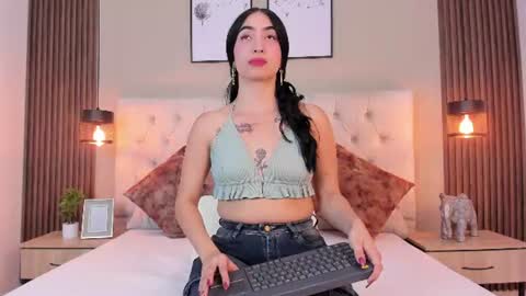 Snapshot of noa_morena chatting on 2, 8, 2026 NATHALIA MORENO online show from 2, 8, 2026