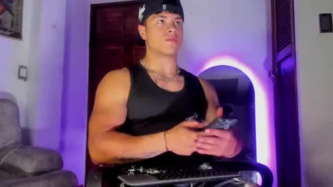 noah_223 online show from 23, 6, 2026